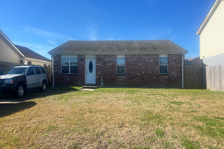 6950 Ridgefield Dr New Orleans, LA 70128, Orleans County