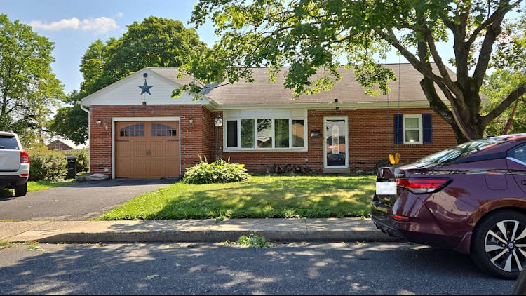 21 Rosemont Dr Quakertown, PA 18951, Bucks County