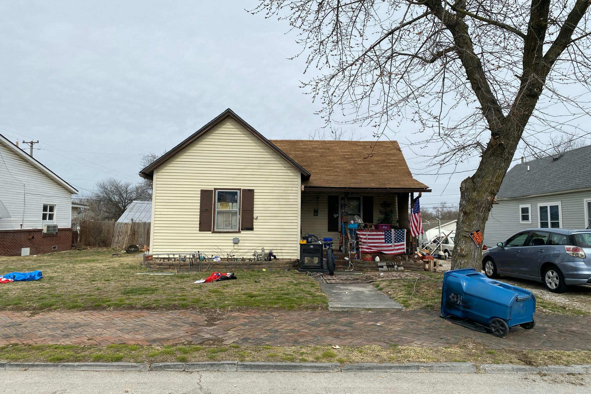 Chestnut St, Carthage, MO 64836