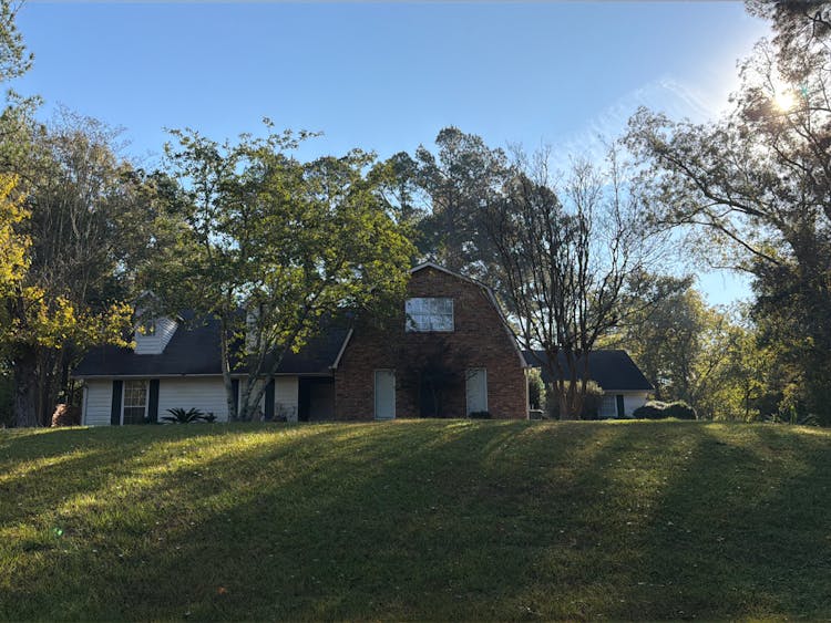 100 Woodhaven Dr Natchez, MS 39120, Adams County