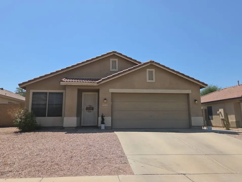 8814 S 9th St Phoenix, AZ 85042, Maricopa County