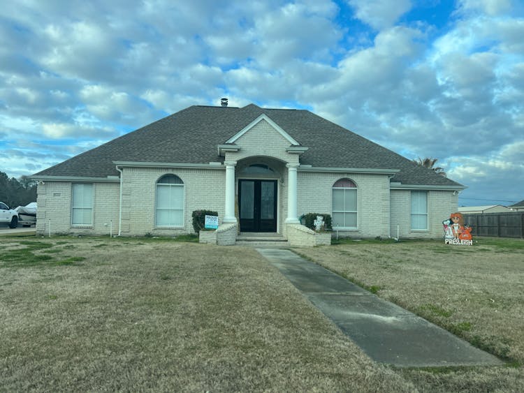 9466 Stonewood Drive Orange, TX 77630, Orange County