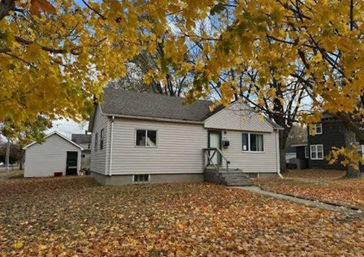 801 S 2nd St Milbank, SD 57252, Grant County