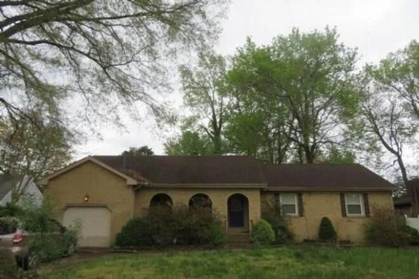 1421 Bayberry Place
