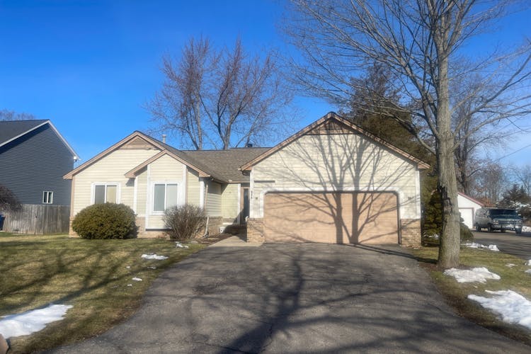 6474 Graham Rd Waterford, MI 48327, Oakland County