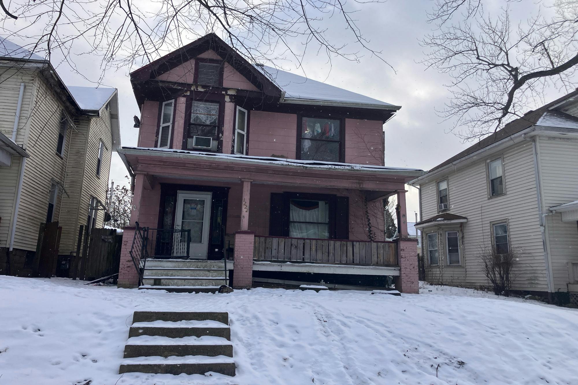 Oregon Ave, Steubenville, OH 43952