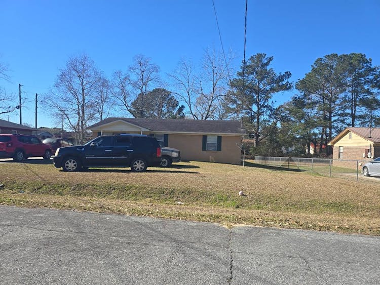 623 Oak Circle Moultrie, GA 31768, Colquitt County