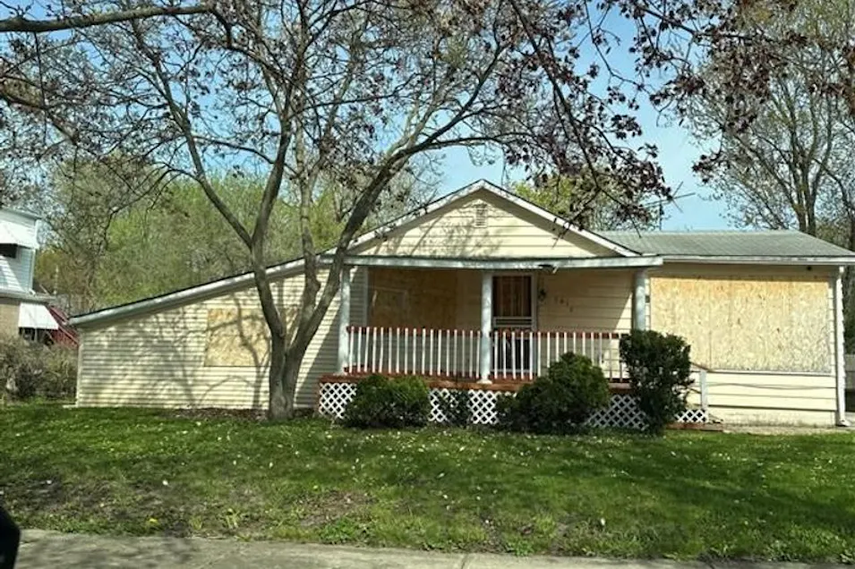 1017 Judge Avenue Waukegan, IL 60085, Lake County