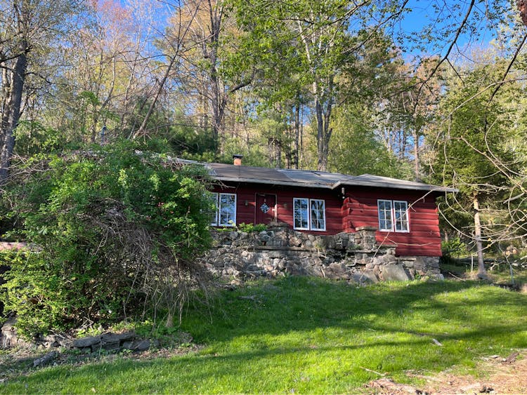 8 Hickory Lane Barryville, NY 12719, Sullivan County