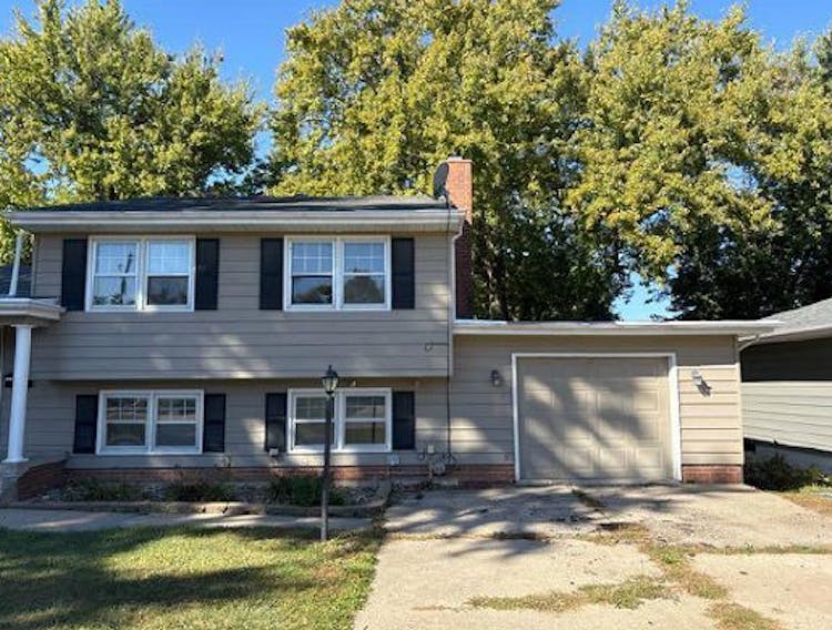 812 9th St N, Humboldt, IA 50548, Humboldt County | Auction.com