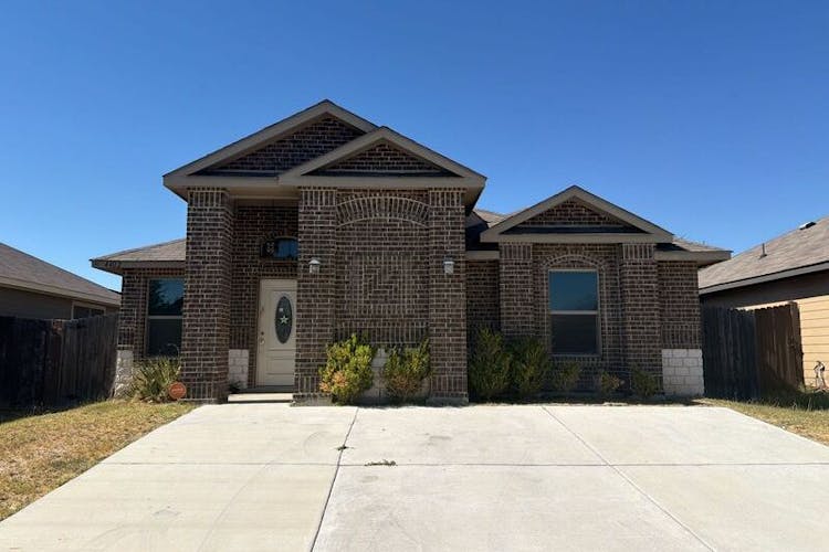 4402 Peacock Street Laredo, TX 78045, Webb County