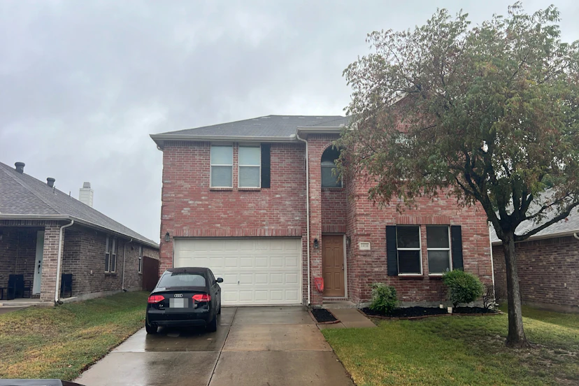 13226 Cleburne Dr