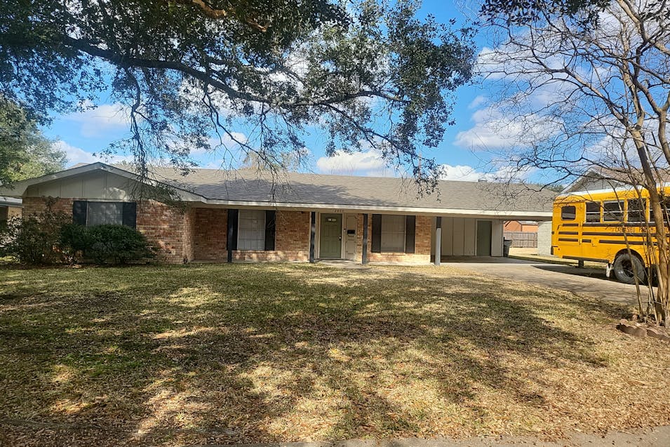 2405 18th St Lake Charles, LA 70601, Calcasieu County