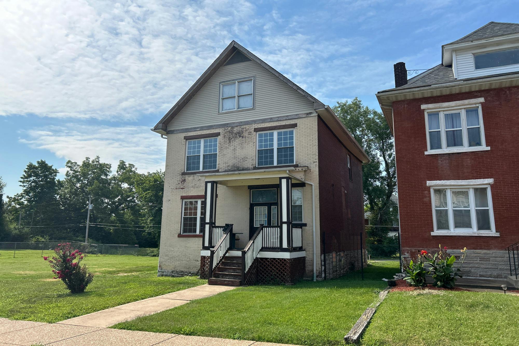 Maple Ave, Saint Louis, MO 63112 #1