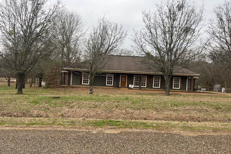 318 Ridge Park Dr Raymond, MS 39154, District Hinds County