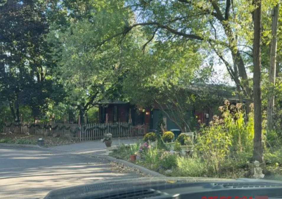 2301 Crestview Ave N Golden Valley, MN 55422, Hennepin County