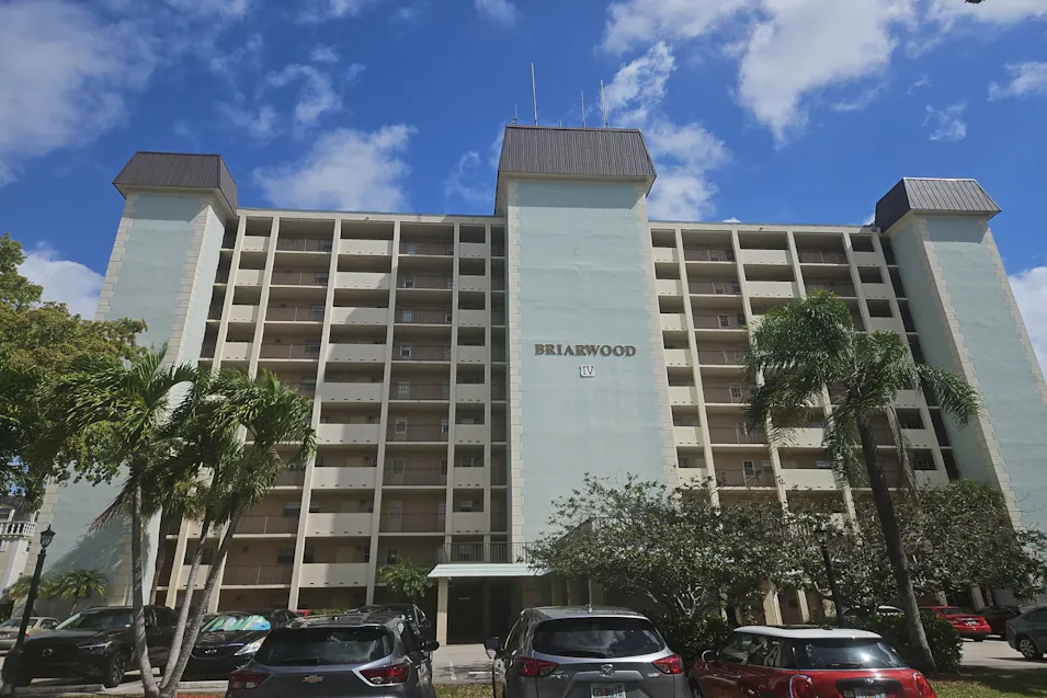 9101 W Sample Rd Pompano Beach, FL 33065, Broward County