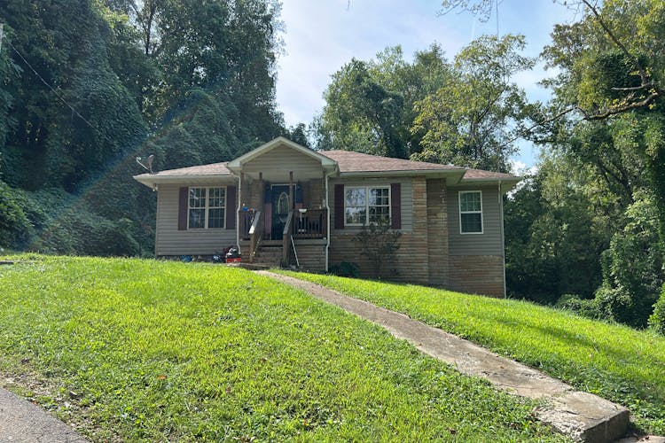 619 Pansy Hill Rd Harriman, TN 37748, Roane County