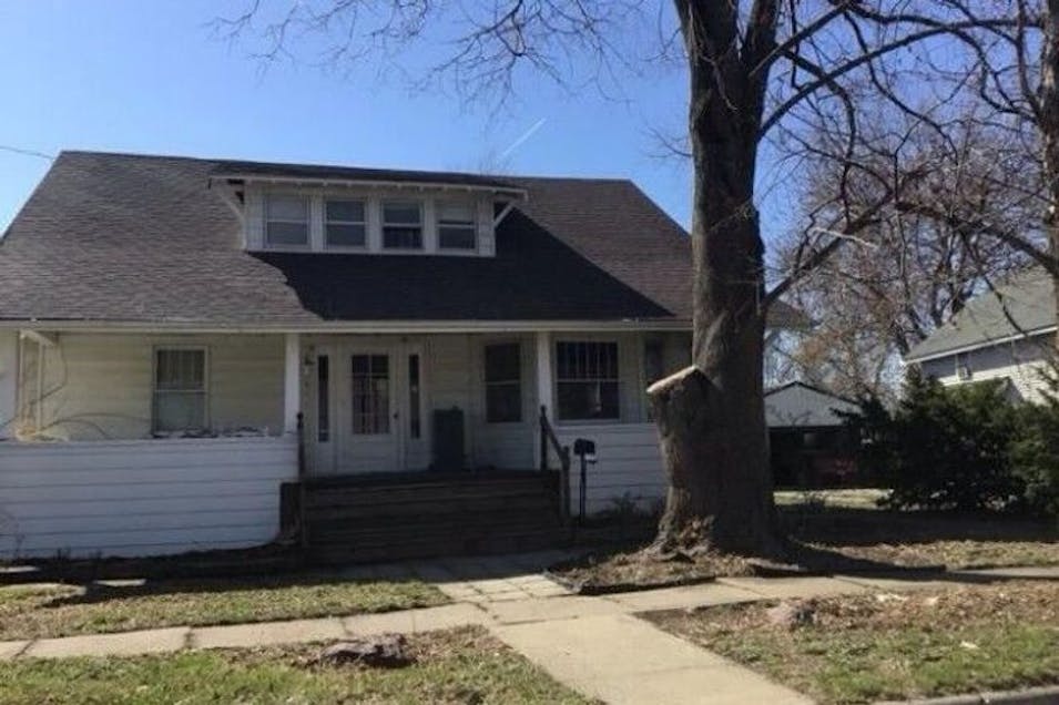 312 N Johnson St Corydon, IA 50060, Wayne County