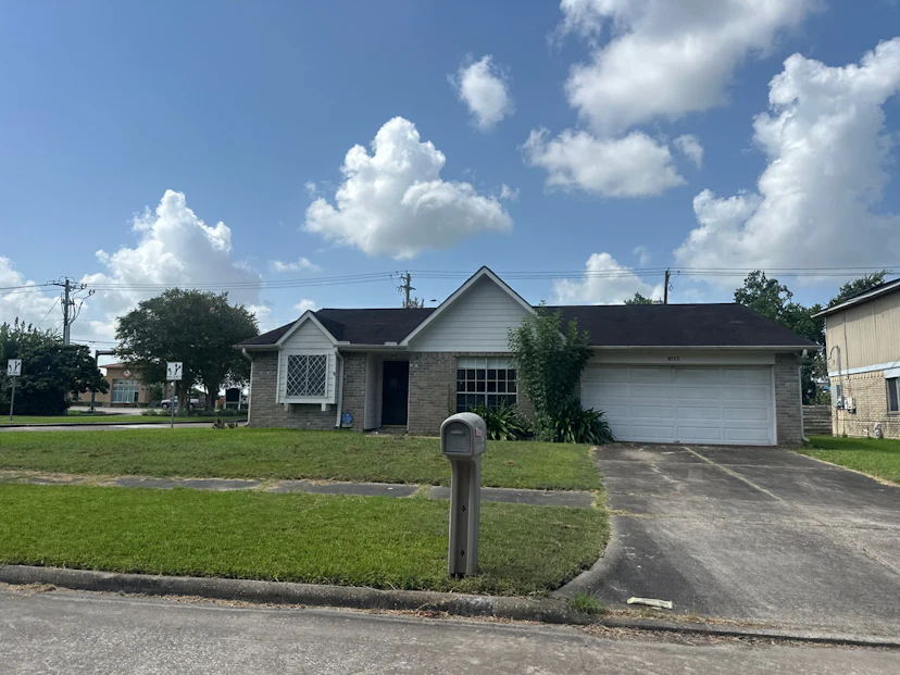 6123 Silver Leaf Dr