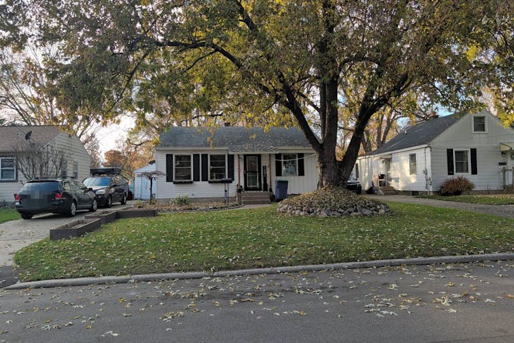 1331 Mayfield Ave NE Grand Rapids, MI 49505-5524, Kent County