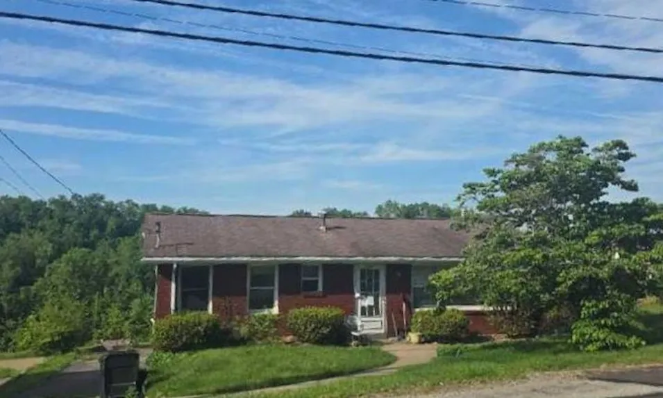 1707 Scenery Drive Elizabeth, PA 15037, Allegheny County