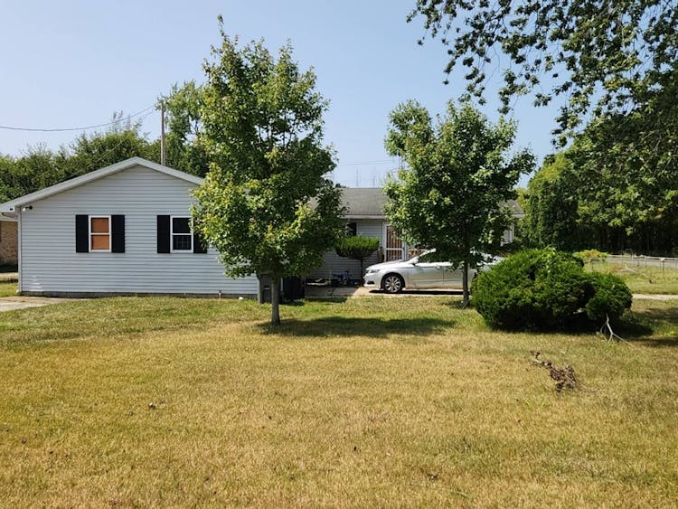 51713 County Road 19 Bristol, IN 46507-9758, Elkhart County