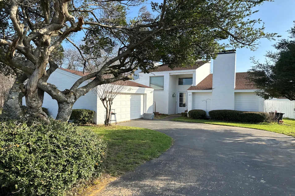 905 Georgia Ave Burleson, TX 76028, Johnson County