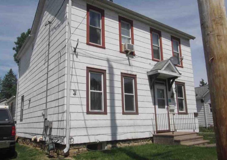 321 Kaufmann Ave Dubuque, IA 52001, Dubuque County