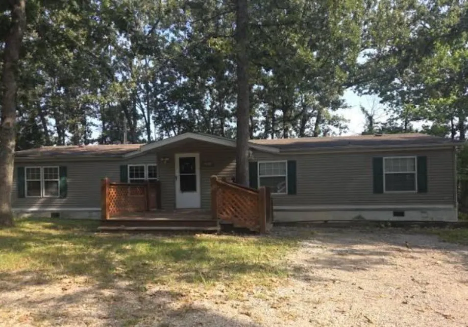 22315 Granada Ln Lebanon, MO 65536, Laclede County