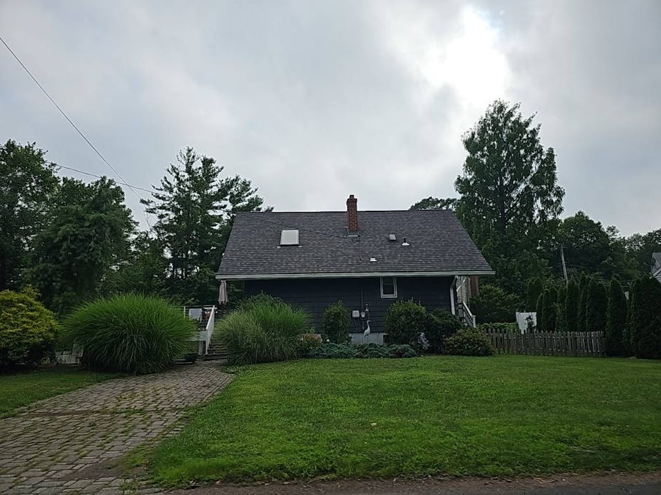 11 Grieb Trail Wallingford, CT 06492, New Haven County