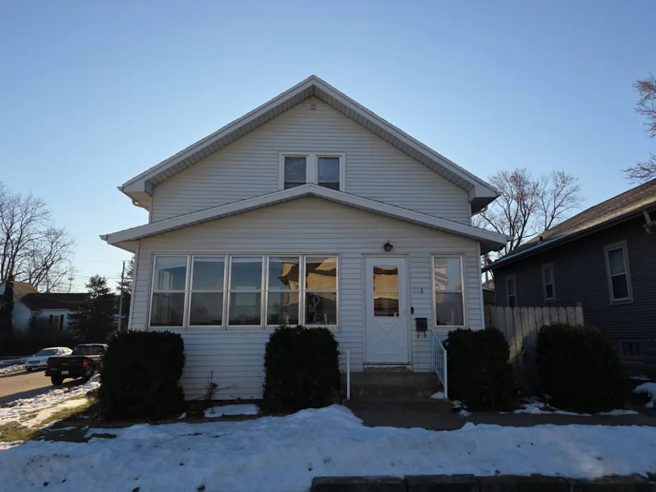 118 E 8th St Muscatine, IA 52761, Muscatine County