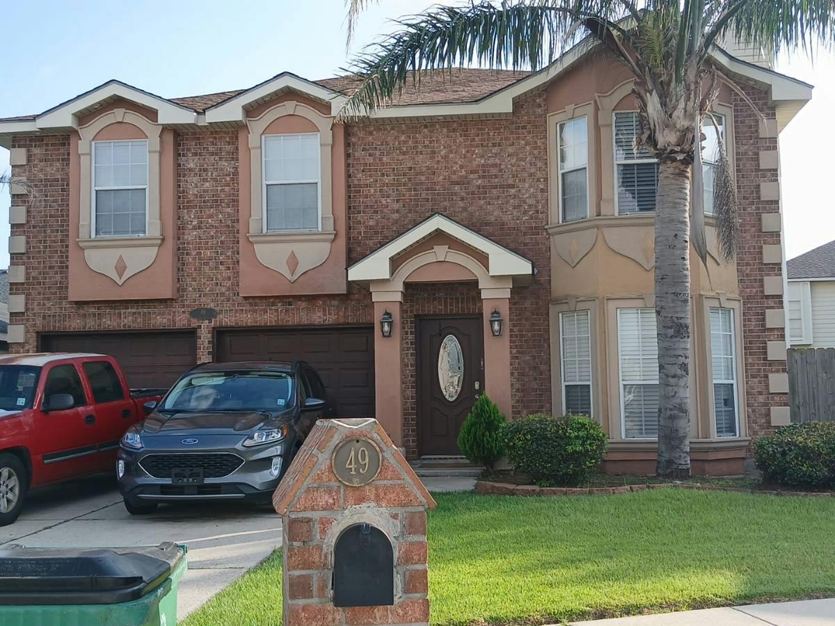 Rosa St, Westwego, LA 70094