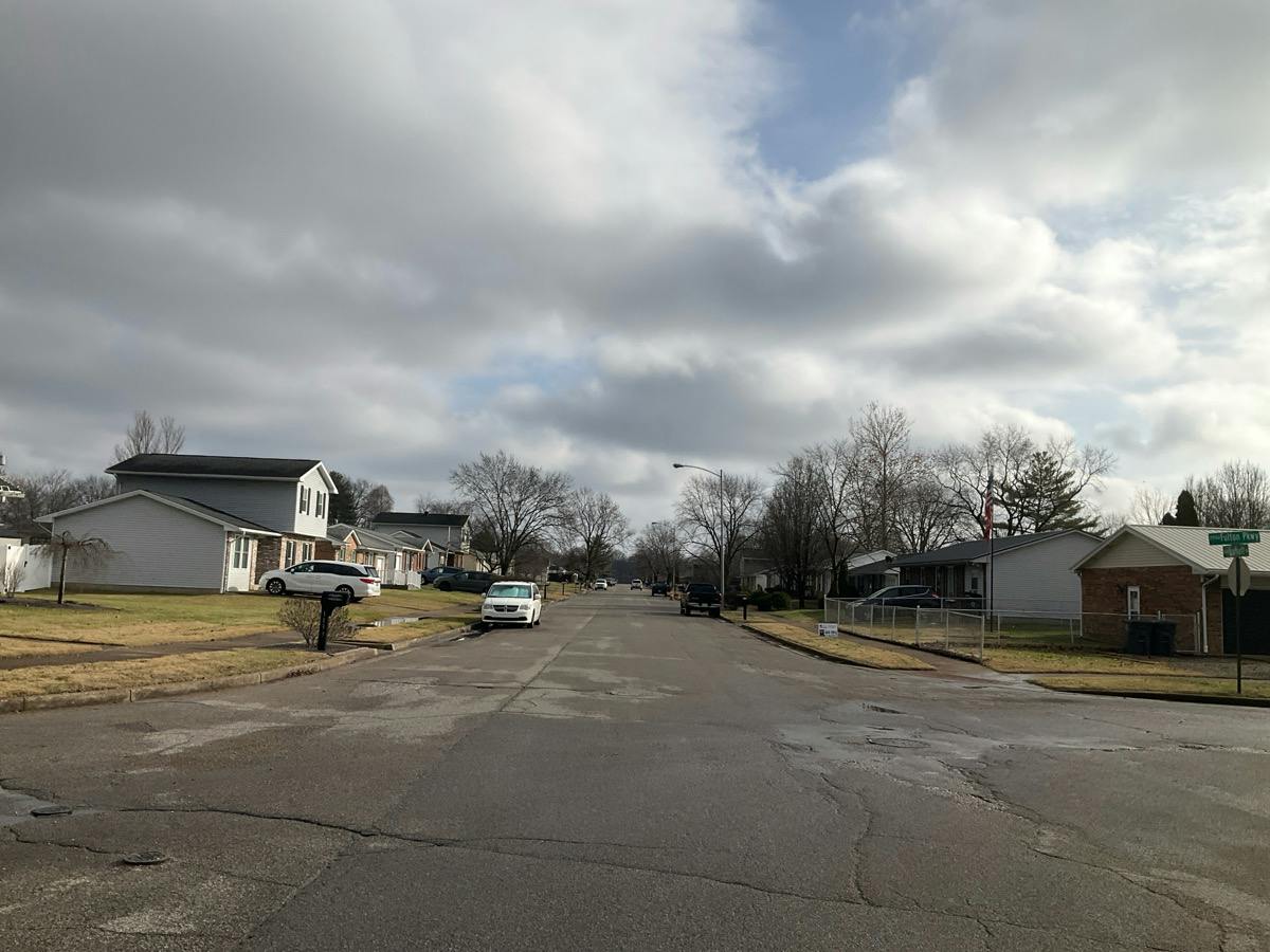Lohoff Ave, Evansville, IN 47710