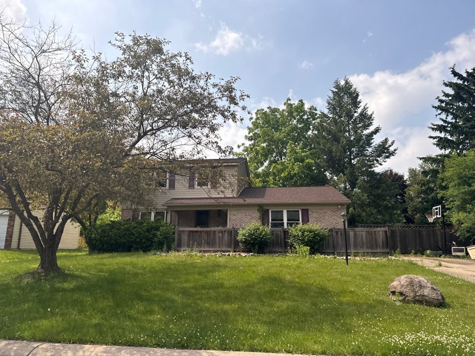 700 Dressler Ln Rochester Hills, MI 48307-3348, Oakland County