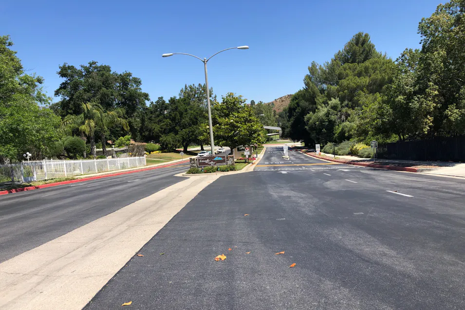 26833 Ave of the Oaks Unit A Newhall, CA 91321, Los Angeles County