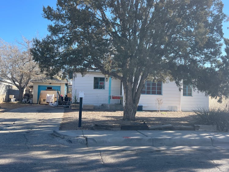 548 60th St NW Albuquerque, NM 87105, Bernalillo County