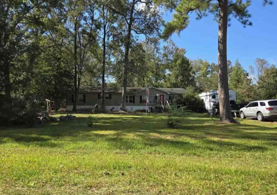 22 County Road 452 Dayton, TX 77535, Liberty County
