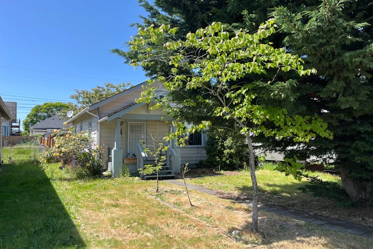 5832 S Lawrence St Tacoma, WA 98409, Pierce County