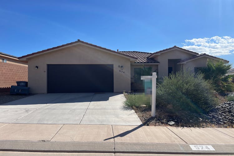 574 N Sarah Ln Hurricane, UT 84737, Washington County