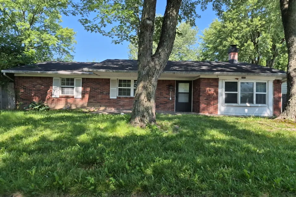 2420 Chappie Lane Indianapolis, IN 46229, Marion County
