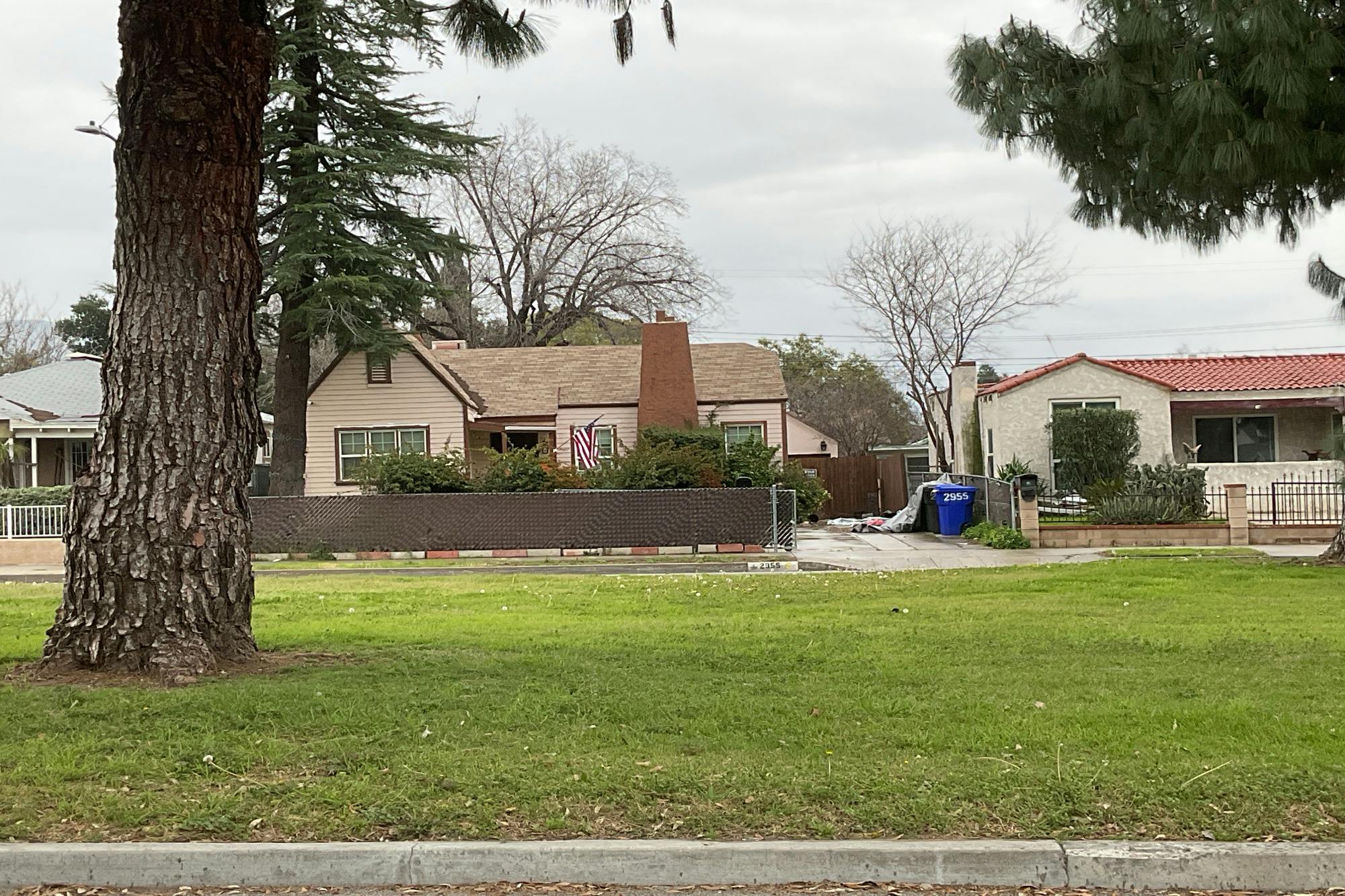 Mountain View Ave, San Bernardino, CA 92405