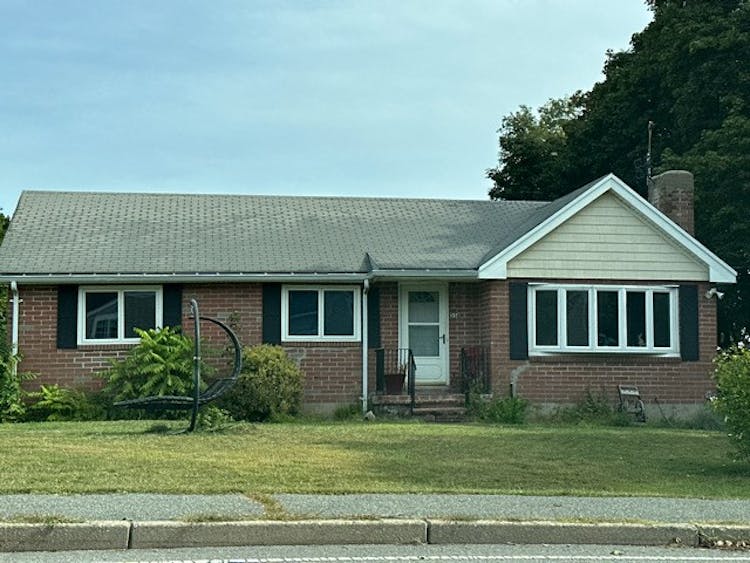 358 East St East Weymouth, MA 02189, Norfolk County