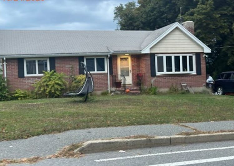 358 East St East Weymouth, MA 02189, Norfolk County