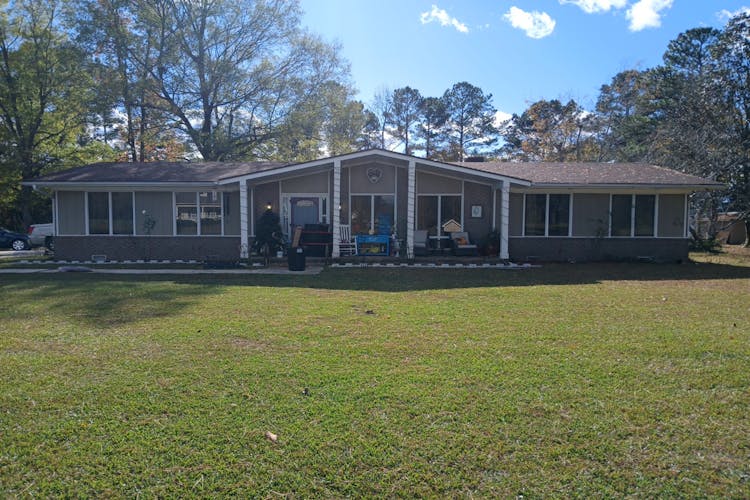 2475 Penderlea Highway Burgaw, NC 28425, Pender County