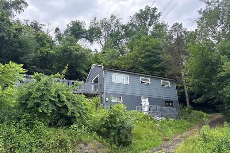 6740 Smithfield St McKeesport, PA 15135, Allegheny County