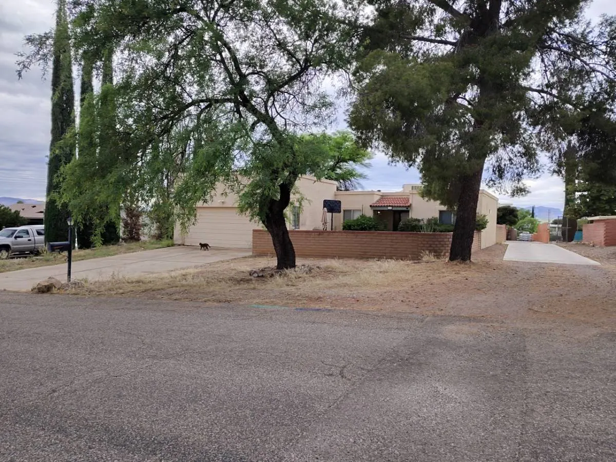 Avenida Leon , Rio Rico, AZ 85648 #1