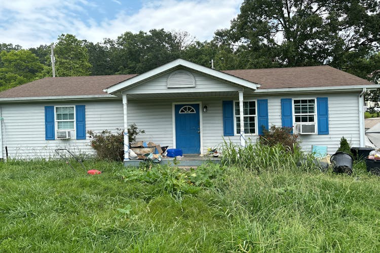 48 Windy Cove Rd Stanton, KY 40380, Powell County