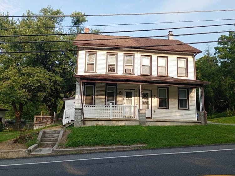 1111 Sandhill Rd Lebanon, PA 17046, Lebanon County