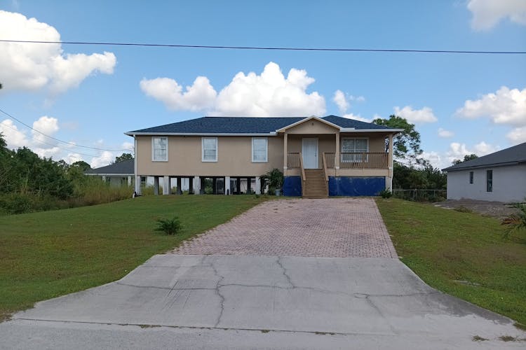 4212 35th St SW Lehigh Acres, FL 33976, Lee County